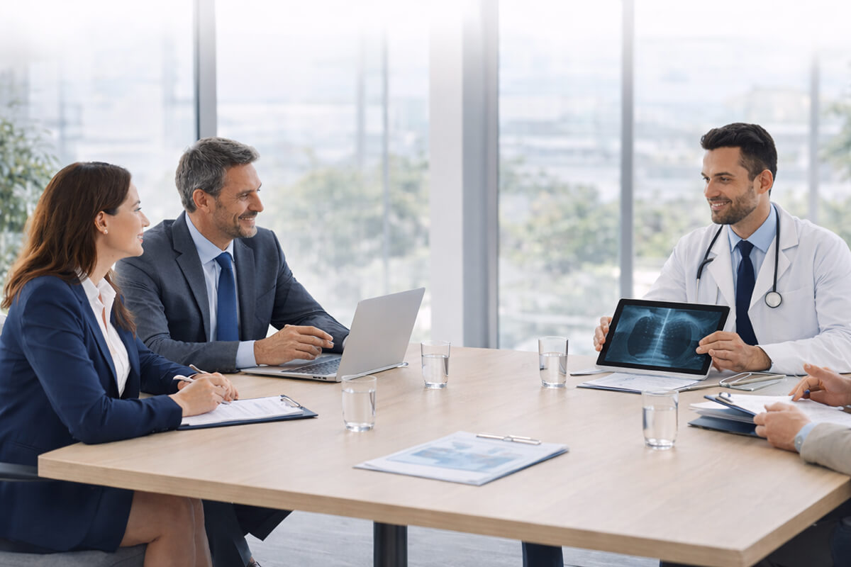 Expert witness consulting with a personal injury law firm in Toronto on a medical expert referral